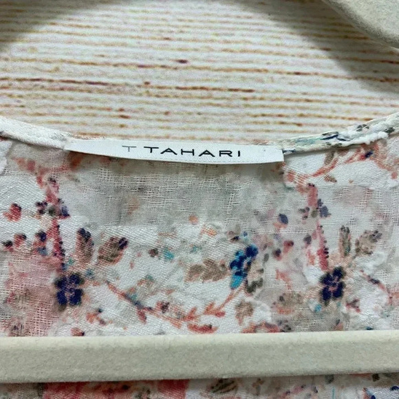T Tahari Cierra Floral Print Blouse Split Neck - Picture 6 of 12